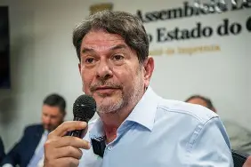 Em entrevista, Cid Gomes defende fim das bets e atuação da Polícia Federal contra o crime organizado