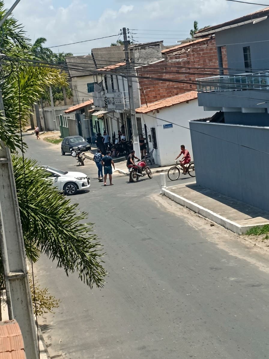 Moradores da Palestina pedem socorro contra acidentes frequentes em cruzamento perigoso